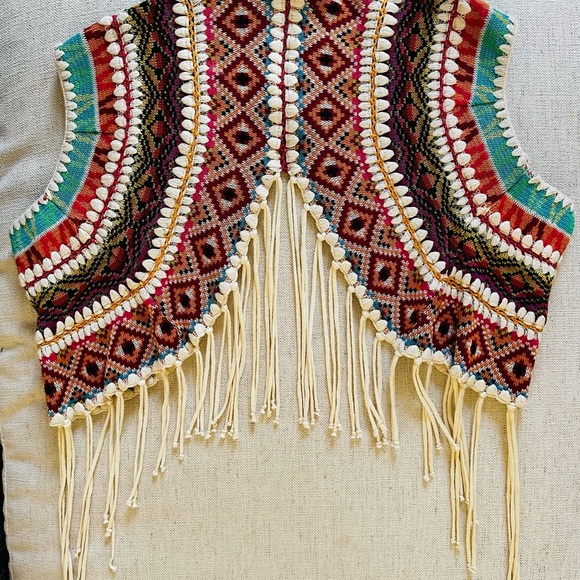 Cecelia Prado Hand Knit vest/shrug. No words. Gorgeous✨ One Size. One of a kind. - Picture 3 of 4